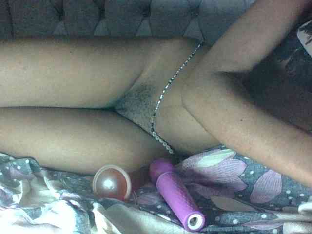 Sweet-Iddah webcam