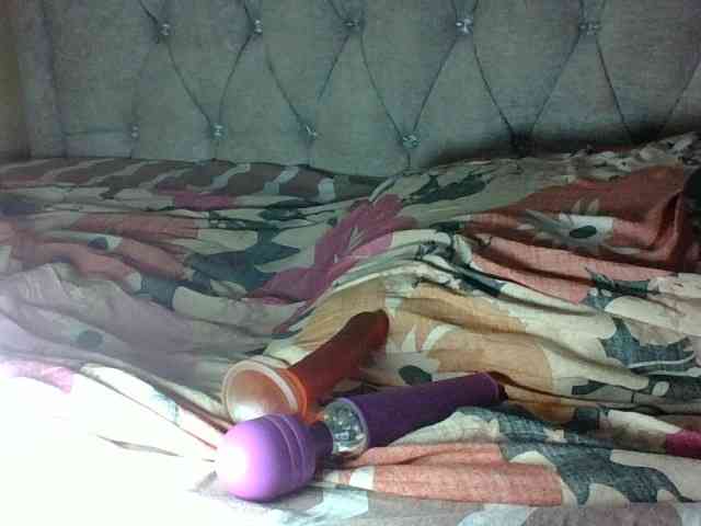 Sweet-Iddah webcam