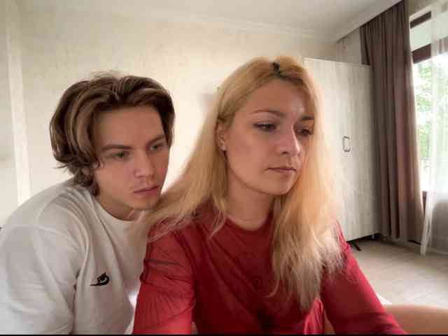Hikkiii webcam