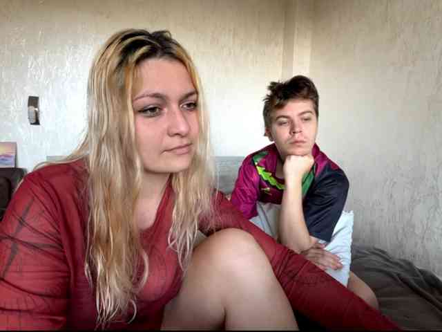 Hikkiii webcam