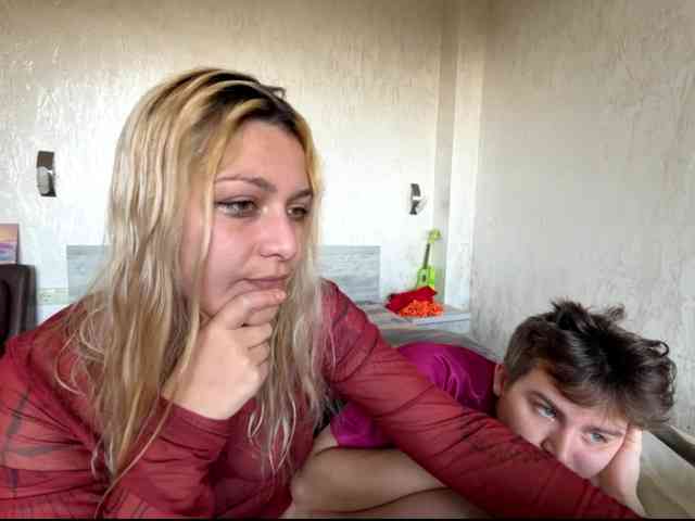 Hikkiii webcam