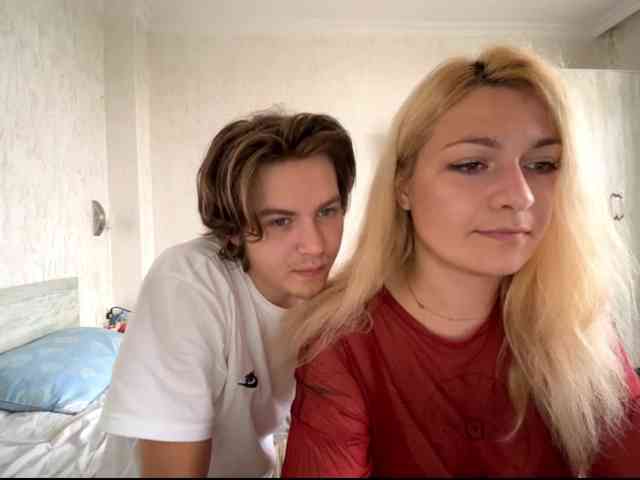 Hikkiii webcam
