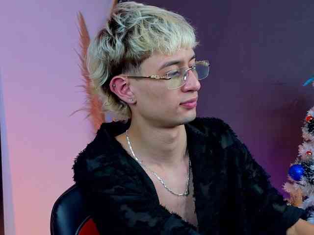 Mattias-Justin Mattias-Justin