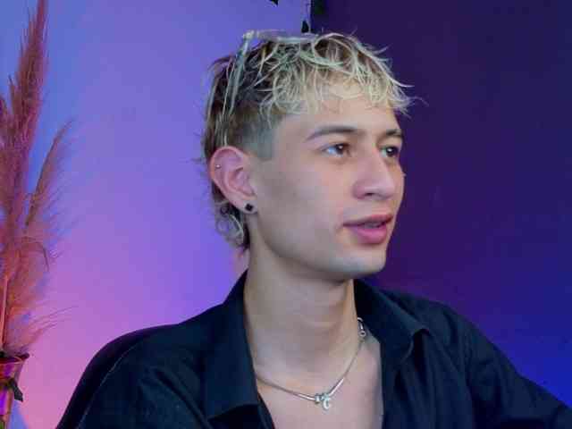 Mattias-Justin Mattias-Justin