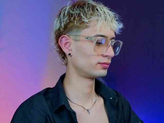 Mattias-Justin Mattias-Justin