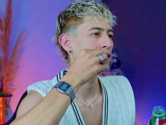 Mattias-Justin Mattias-Justin