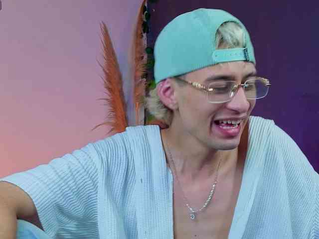 Mattias-Justin Mattias-Justin