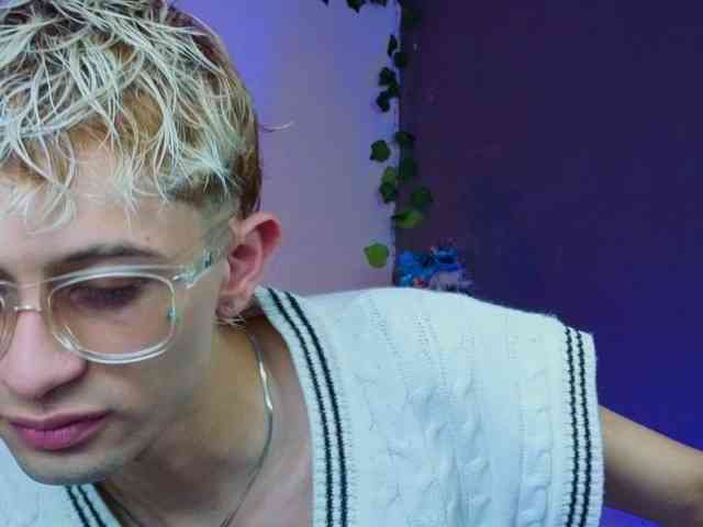 Mattias-Justin Mattias-Justin