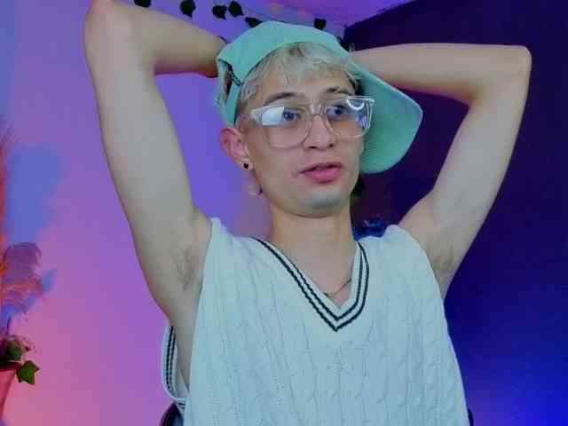 Mattias-Justin Mattias-Justin