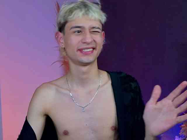 Mattias-Justin Mattias-Justin