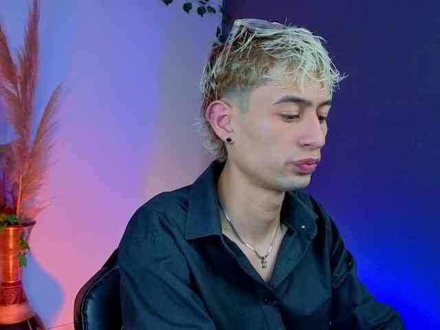 Mattias-Justin Mattias-Justin