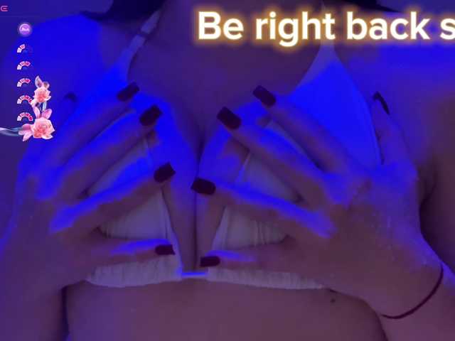 LiaGotti's BongaCams show and profile