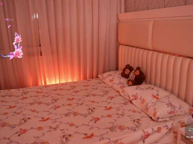 LiaGotti's BongaCams show and profile