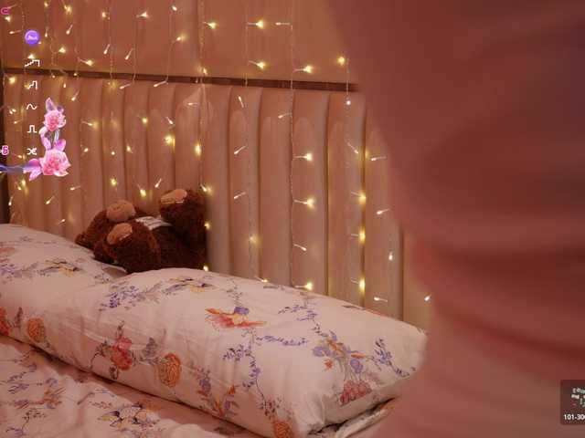 LiaGotti's BongaCams show and profile