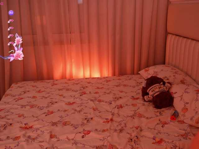 LiaGotti's BongaCams show and profile