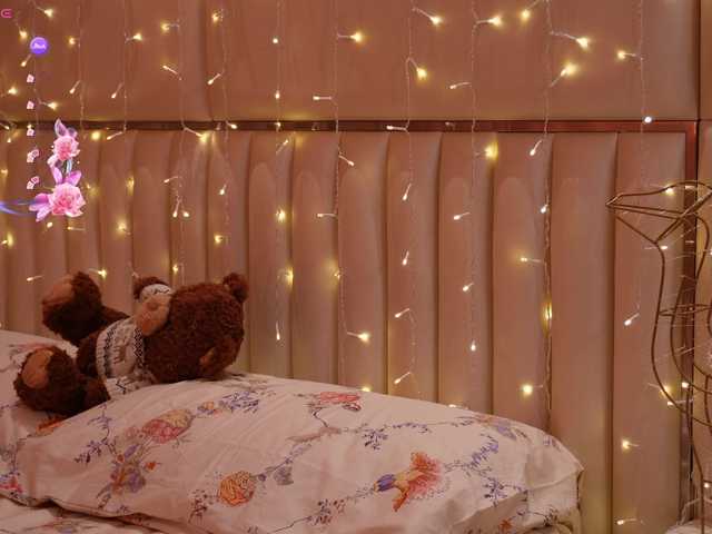 LiaGotti's BongaCams show and profile