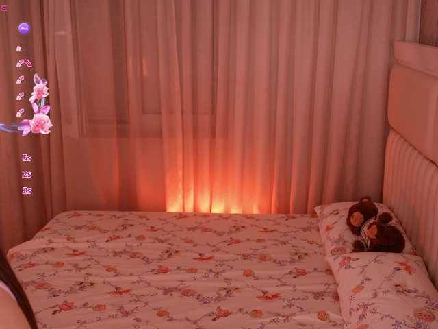 LiaGotti's BongaCams show and profile