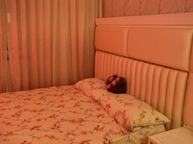 LiaGotti's BongaCams show and profile