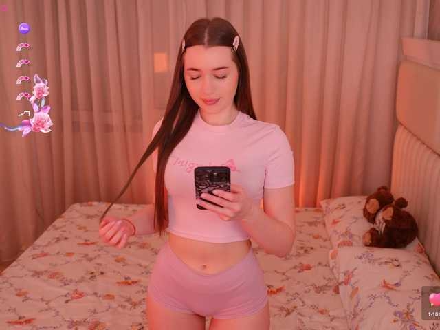 LiaGotti's BongaCams show and profile