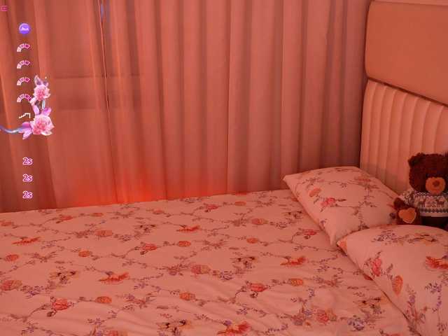 LiaGotti's BongaCams show and profile