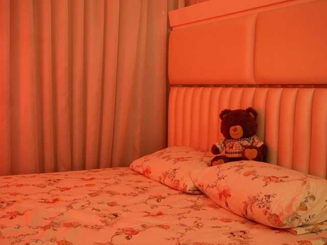 LiaGotti's BongaCams show and profile