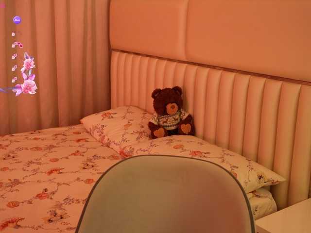 LiaGotti's BongaCams show and profile