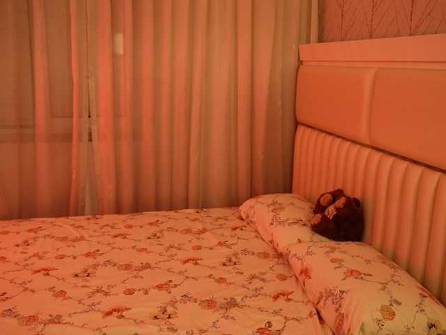 LiaGotti's BongaCams show and profile