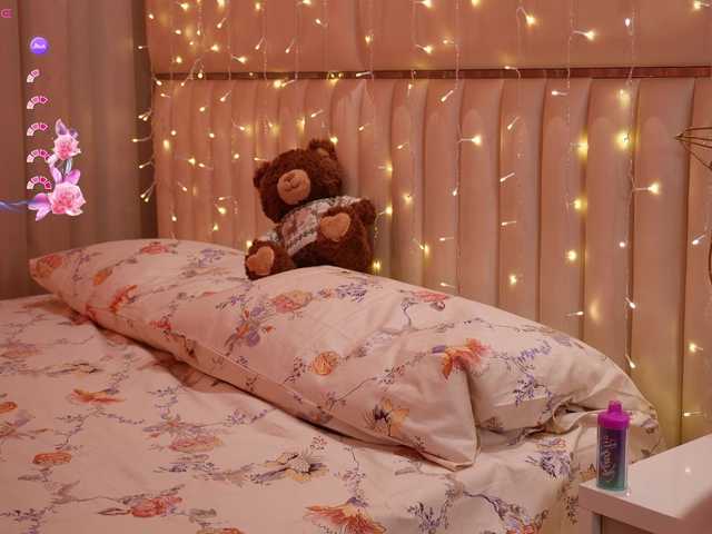 LiaGotti's BongaCams show and profile