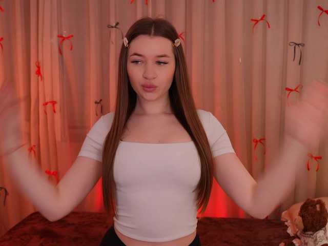 LiaGotti's BongaCams show and profile