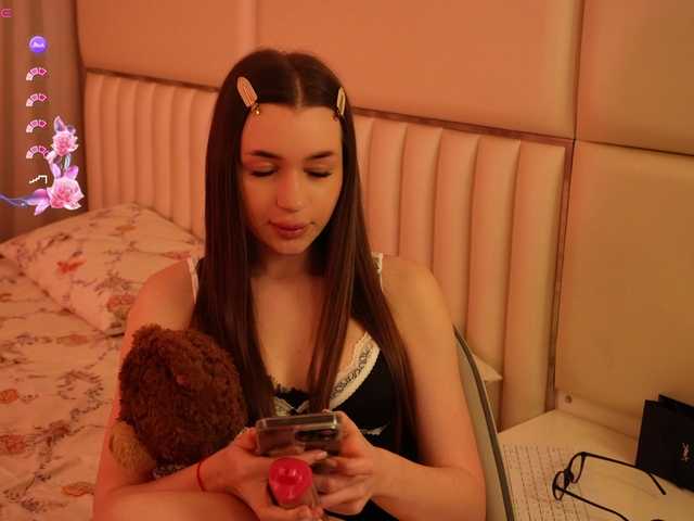 LiaGotti's BongaCams show and profile