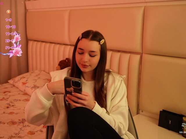 LiaGotti's BongaCams show and profile