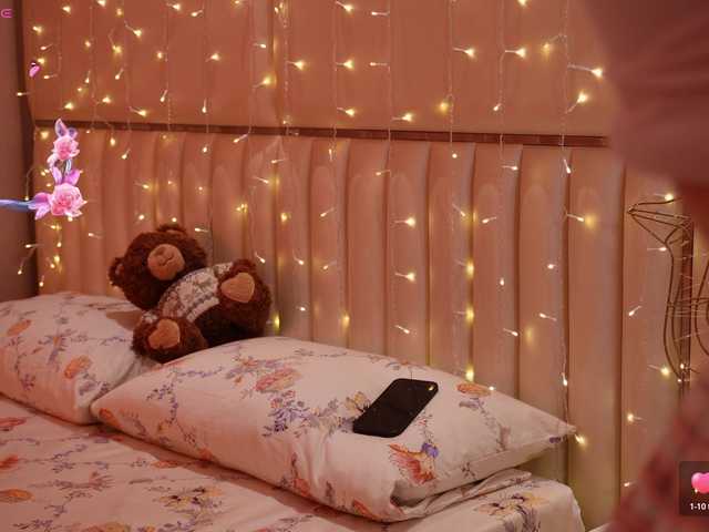 LiaGotti's BongaCams show and profile