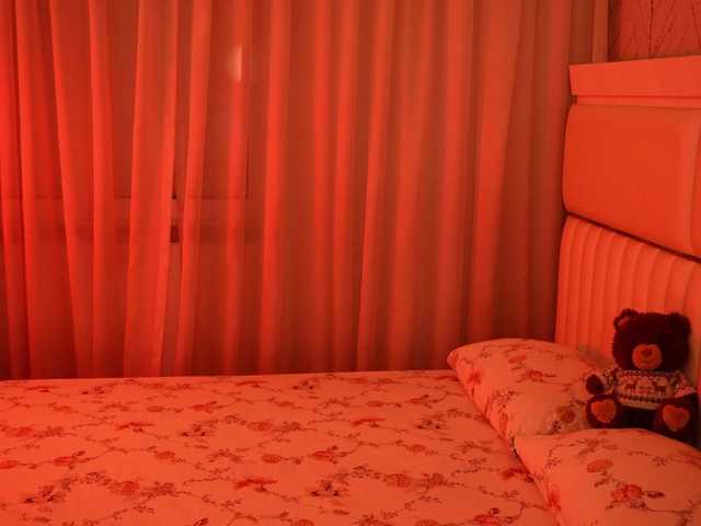 LiaGotti's BongaCams show and profile