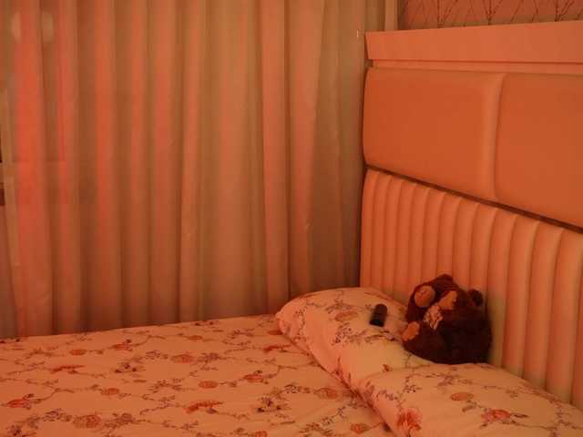 LiaGotti's BongaCams show and profile