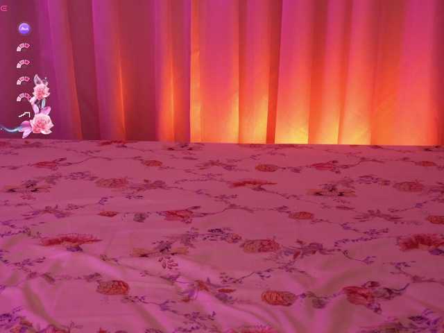 LiaGotti's BongaCams show and profile