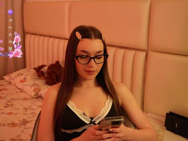 LiaGotti's BongaCams show and profile