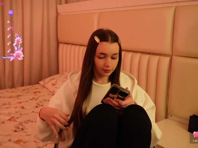 LiaGotti's BongaCams show and profile