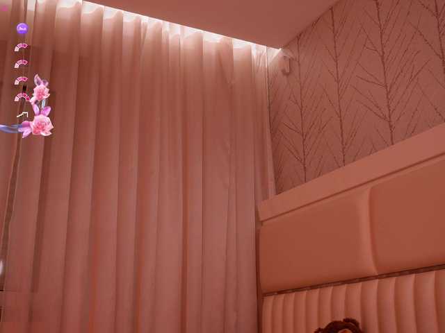 LiaGotti's BongaCams show and profile