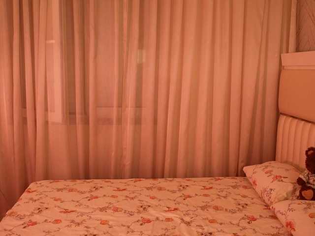 LiaGotti's BongaCams show and profile