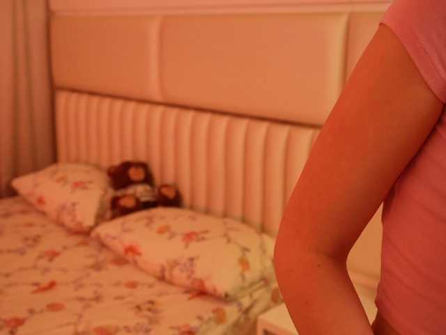 LiaGotti's BongaCams show and profile