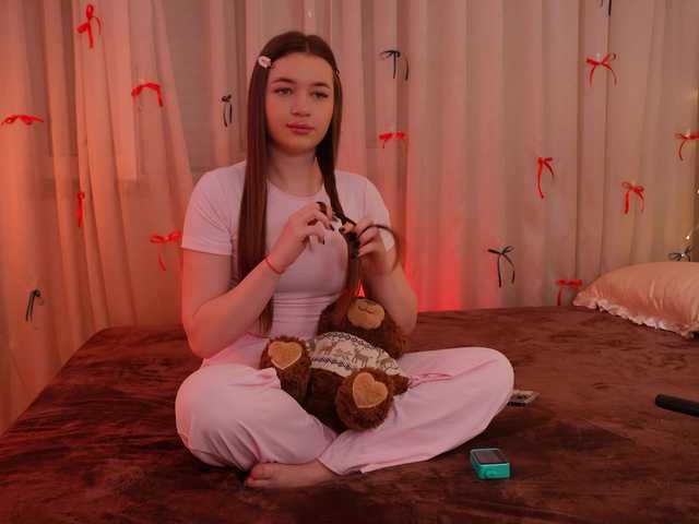 LiaGotti's BongaCams show and profile