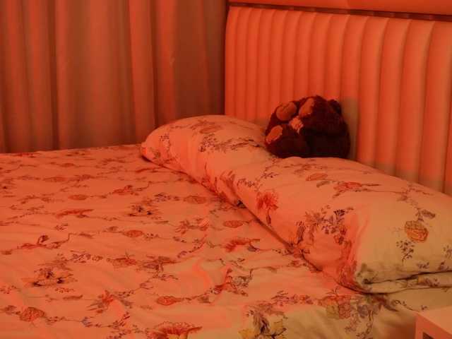 LiaGotti's BongaCams show and profile