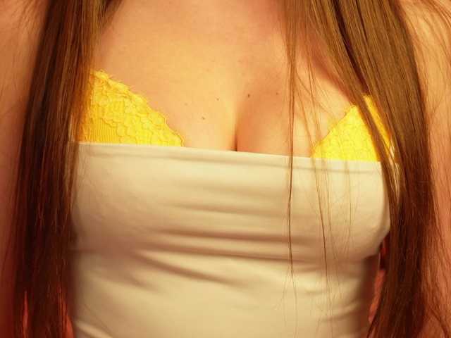 LiaGotti's BongaCams show and profile