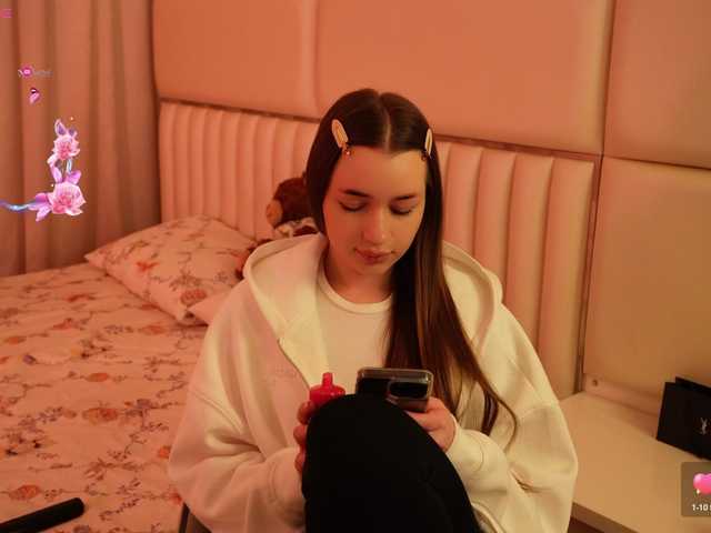 le modèle LiaGotti est en webcam porno dans un show sur le site bongacams, il possède les tags suivants: White/Caucasian,Brunette,Trimmed