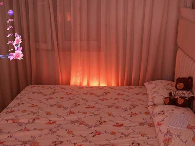 LiaGotti's BongaCams show and profile