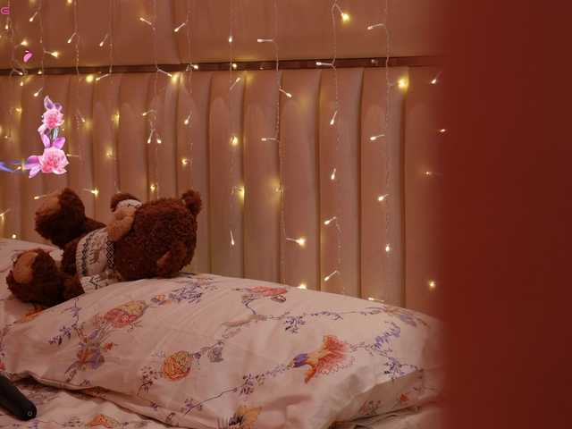 LiaGotti's BongaCams show and profile