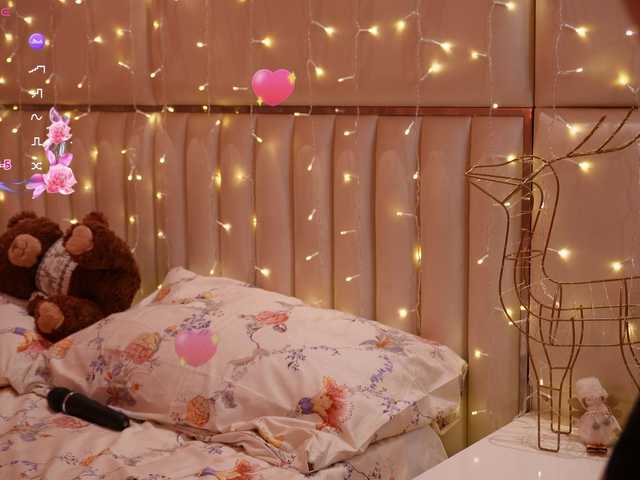 LiaGotti's BongaCams show and profile