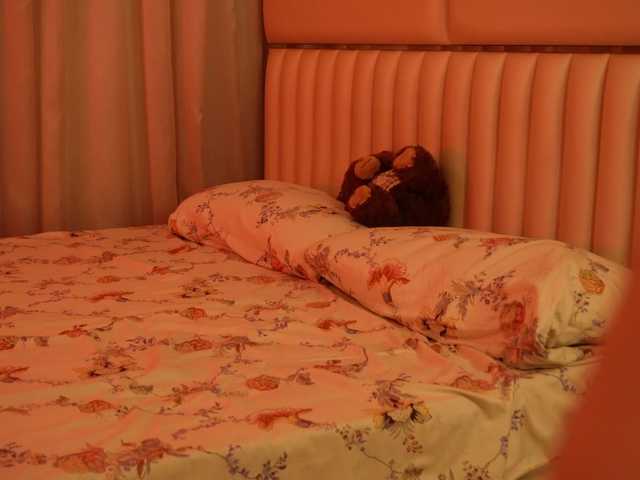 LiaGotti's BongaCams show and profile