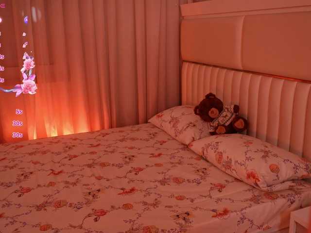 LiaGotti's BongaCams show and profile