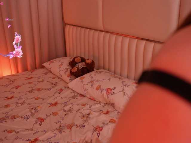 LiaGotti's BongaCams show and profile